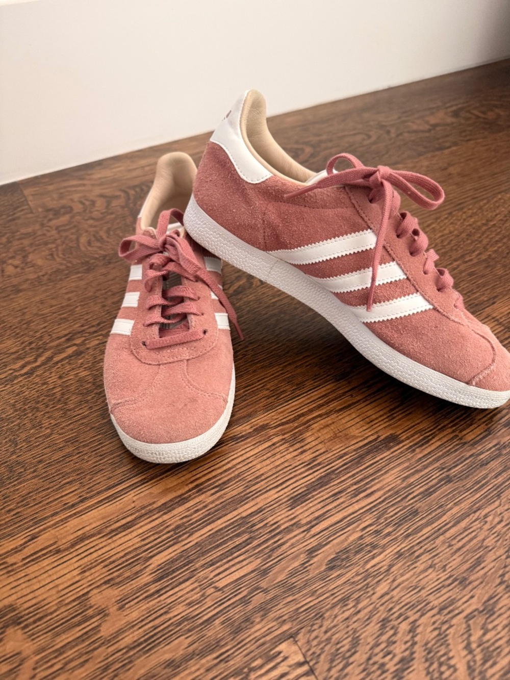 Adidas Pink Gazelle Shoes Size 7.5